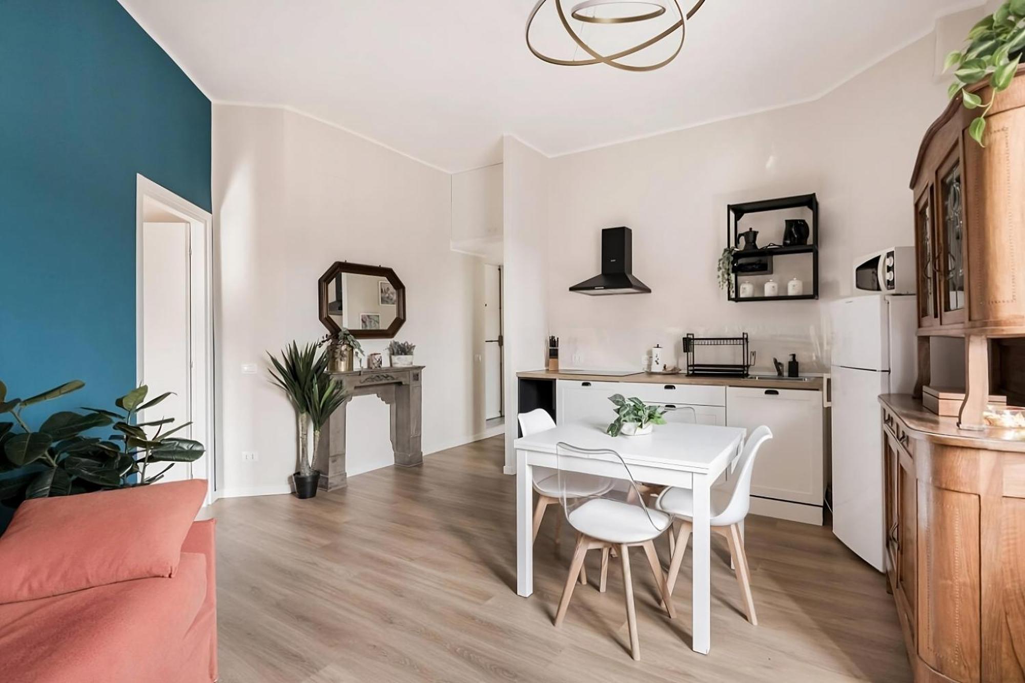 2 Bedroom Gem Near Milano Centrale Fast Wi Fi Kademy House * Milan