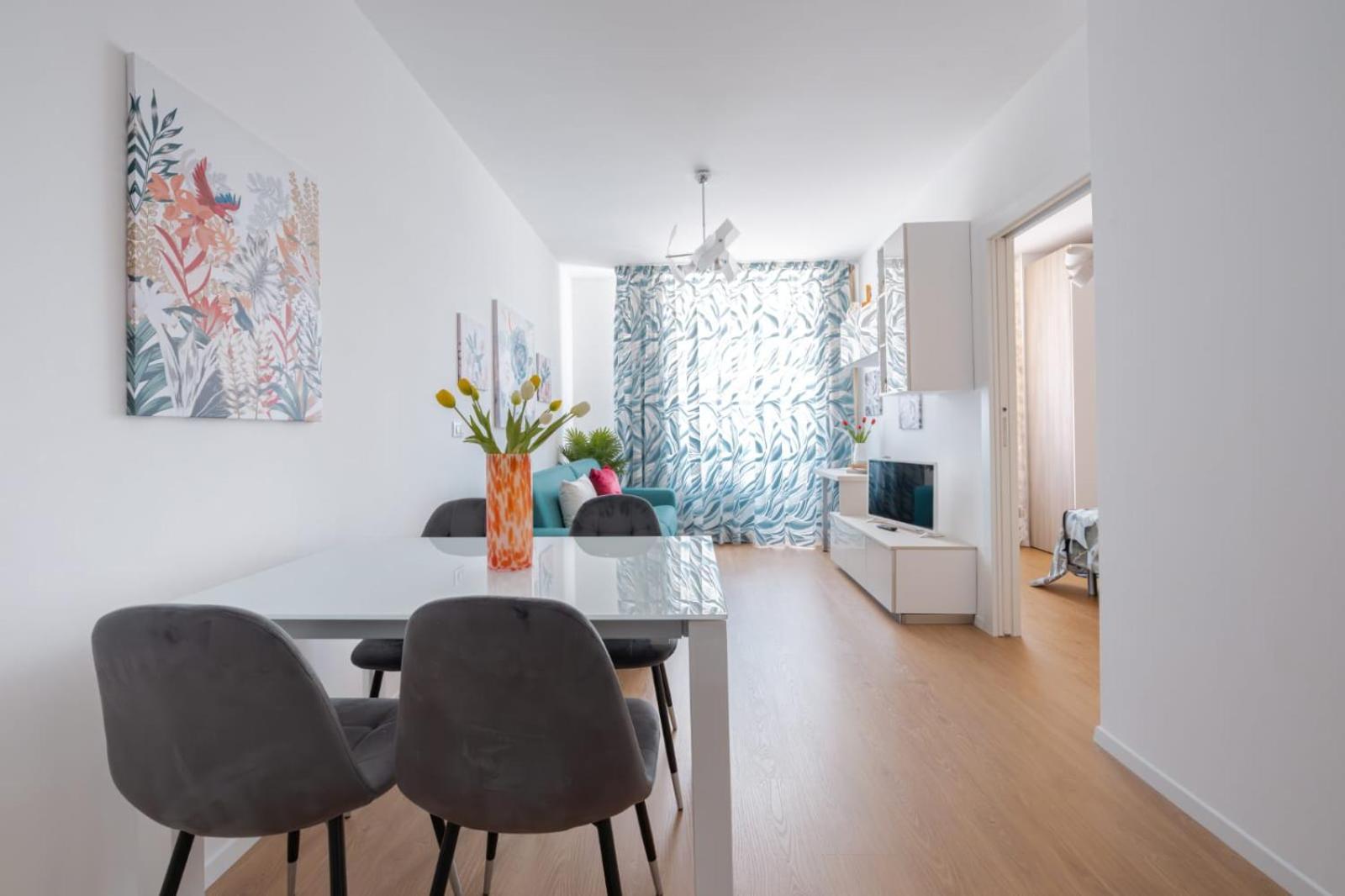 Comfortable Two-room In Milan