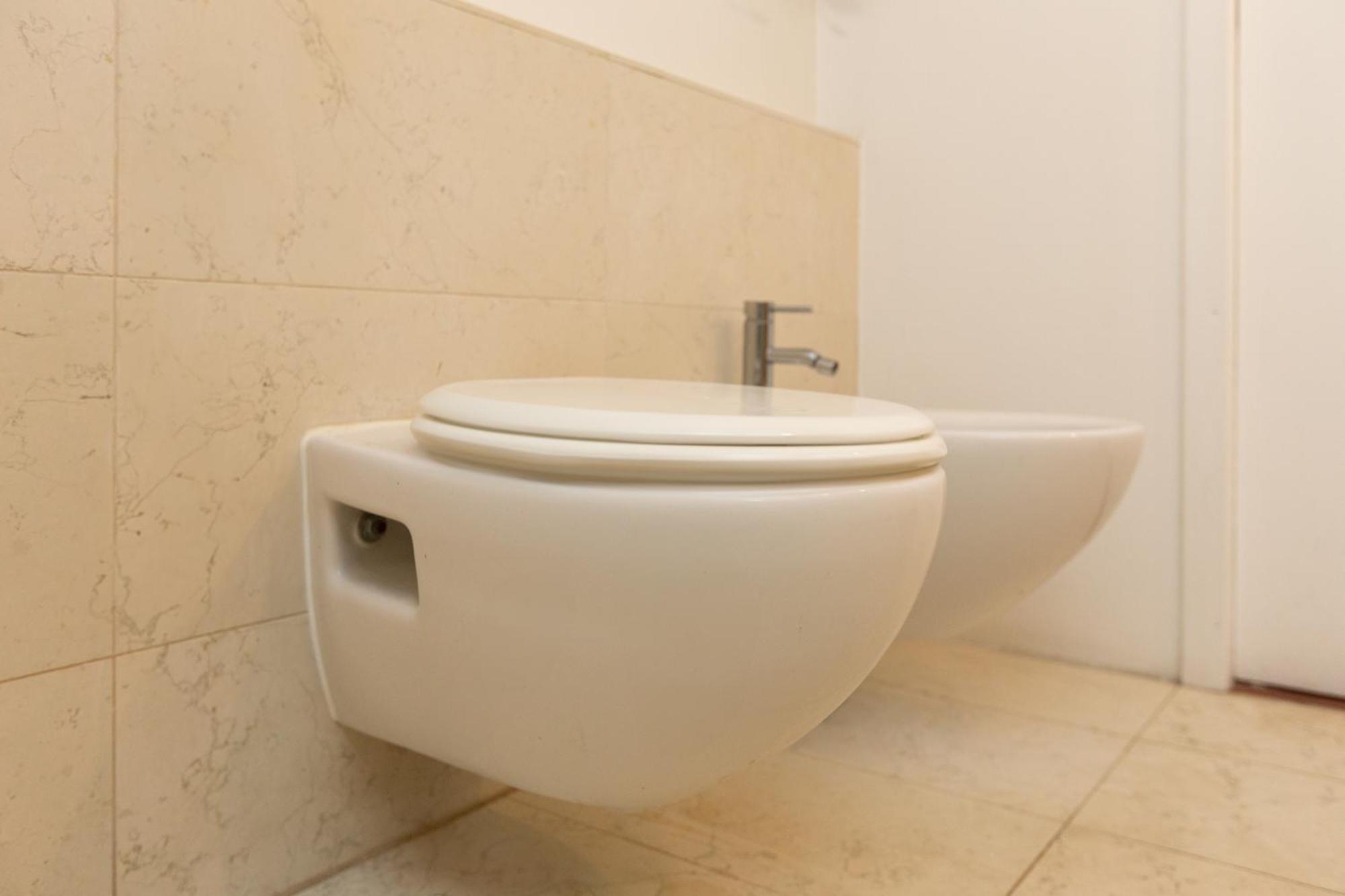 White And Brown Exclusive Loft With Terrace - Free Parking - M2 Station * Milano
