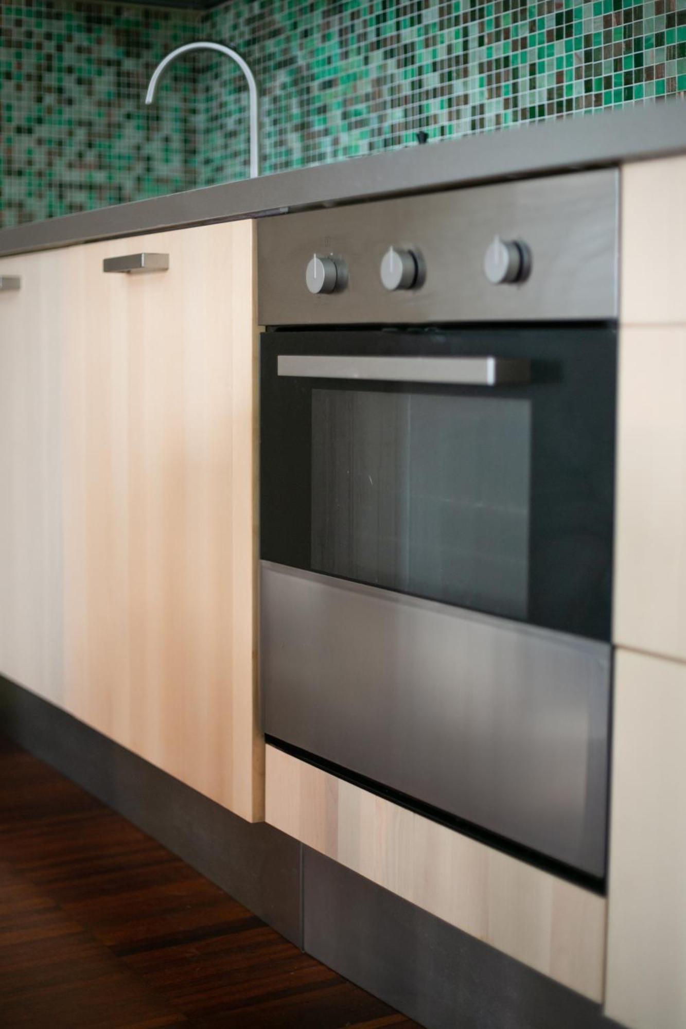 White And Brown Exclusive Loft With Terrace - Free Parking - M2 Station Appartamento *
