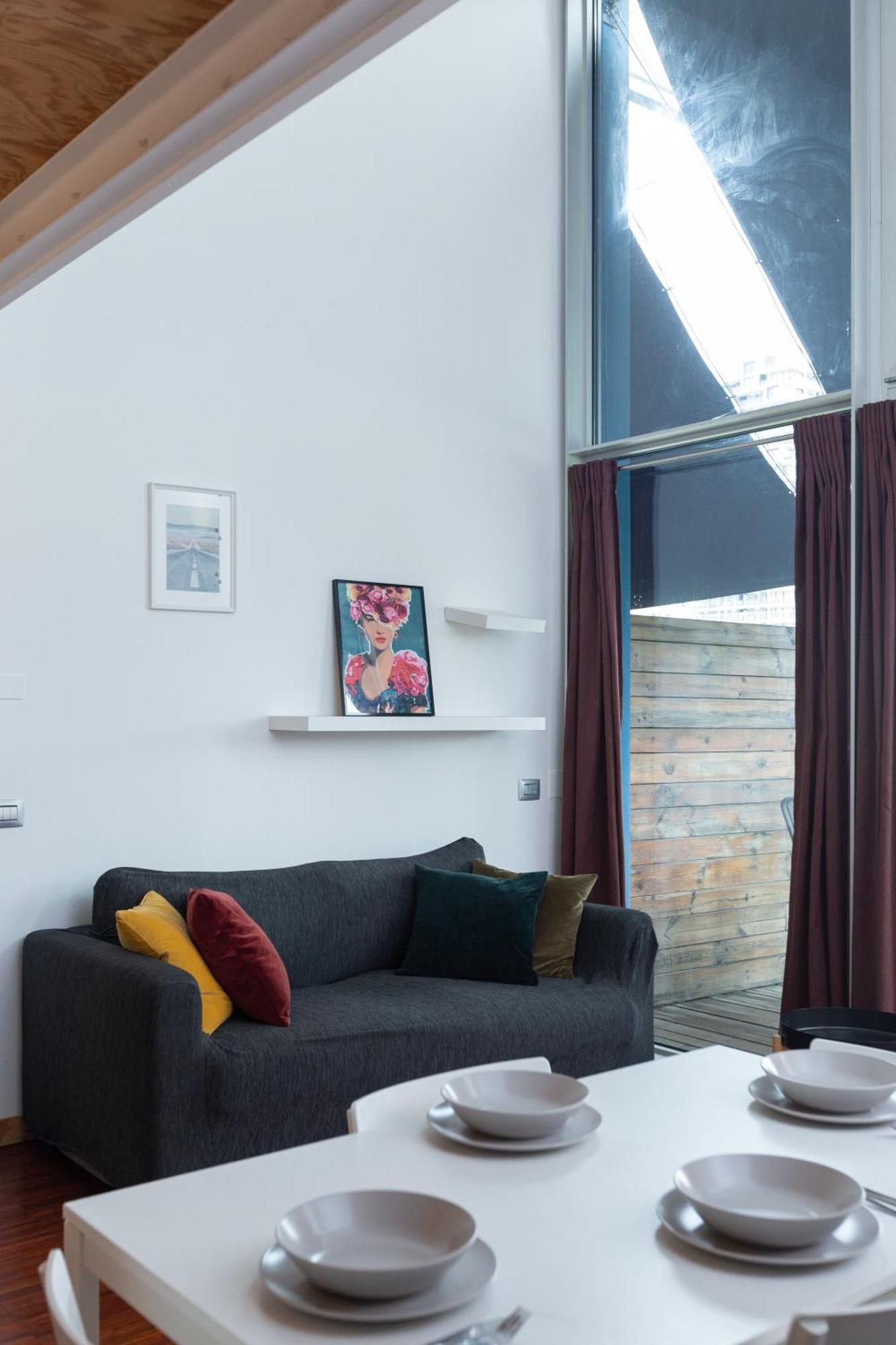 White And Brown Exclusive Loft With Terrace - Free Parking - M2 Station Appartamento Milano
