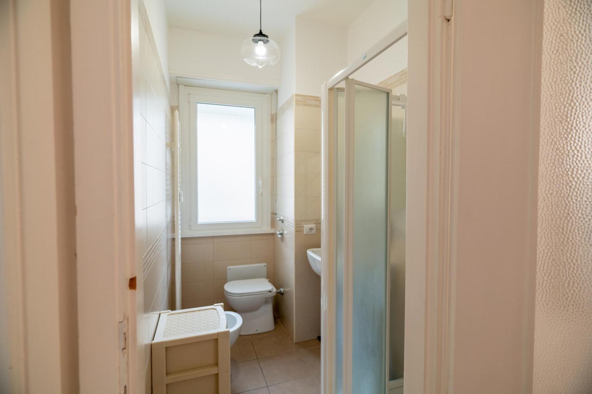 Sun & Color - - 20 Mins Citycenter Apartment Milan