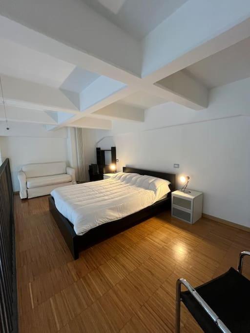 Loft Industrial Revival Holiday home
