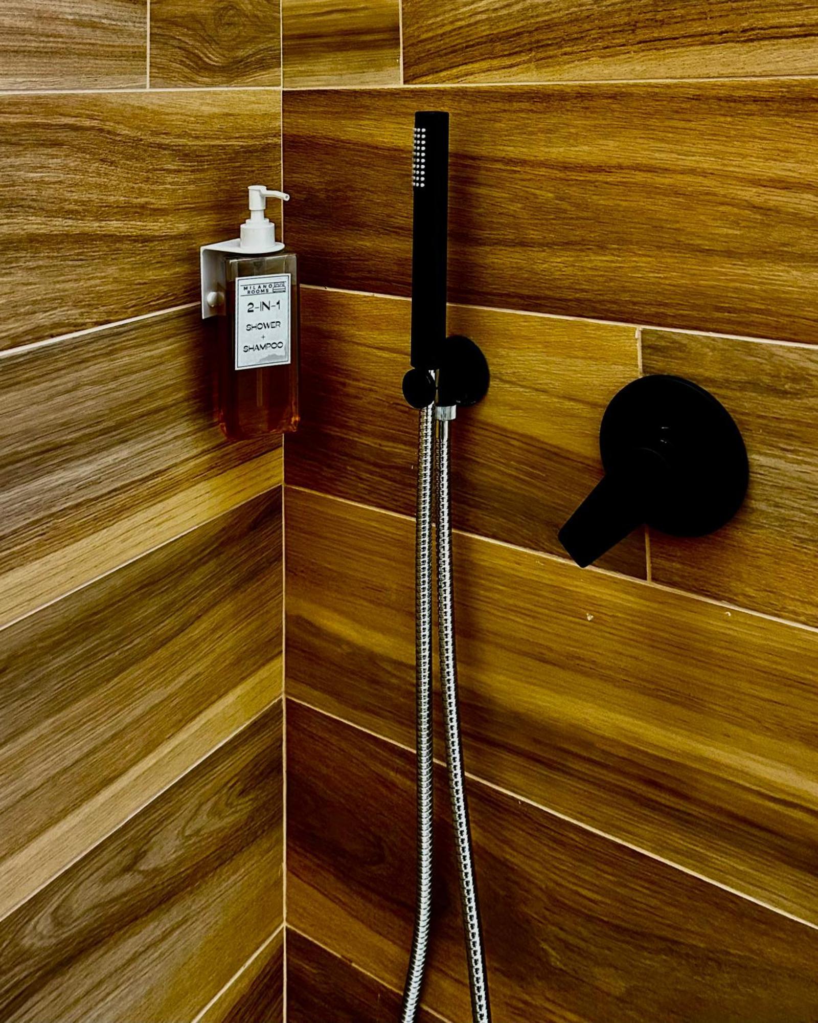Camera Doppia-Tripla Con Bagno Privato 04 Bed & Breakfast Milan