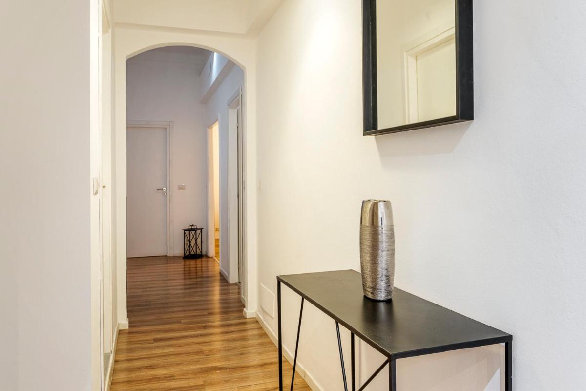 Luxury 4 Bedrooms Close To Duomo Milan