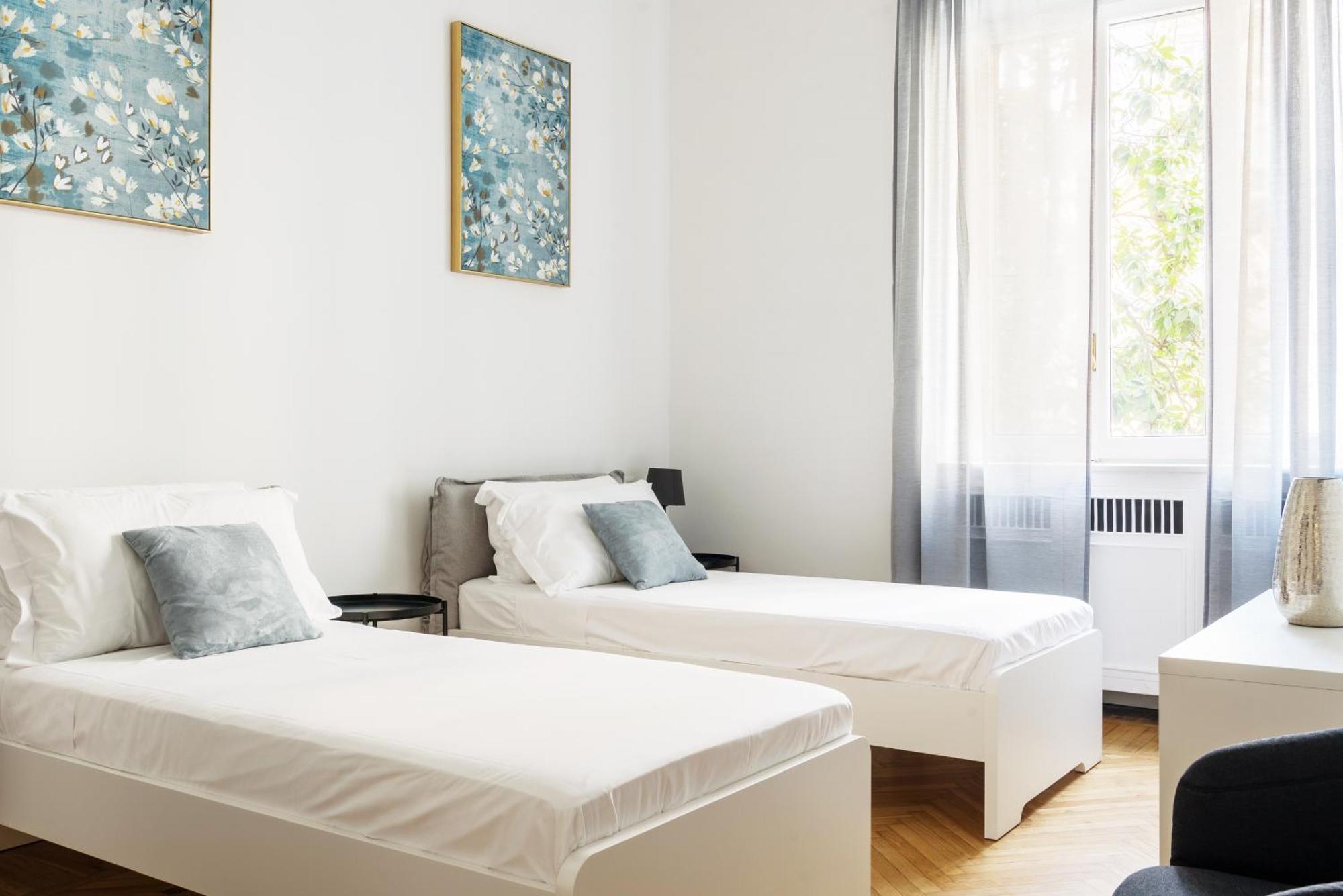 Apartment Luxury 4 Bedrooms Close To Duomo Milan