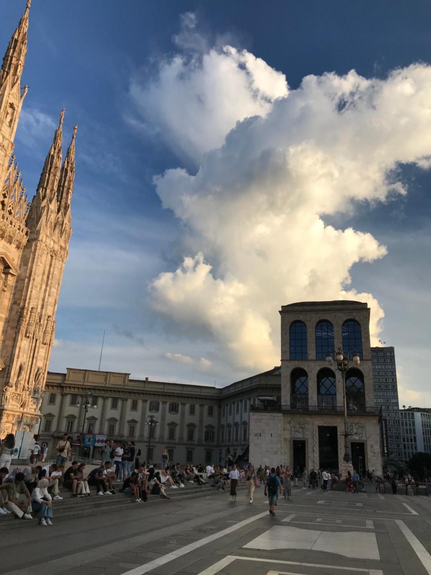 Free 30 Minutes Preemptive Cognitive Disconnect Therapy Price Location Real Duomo Palace Mini Suite * Milan