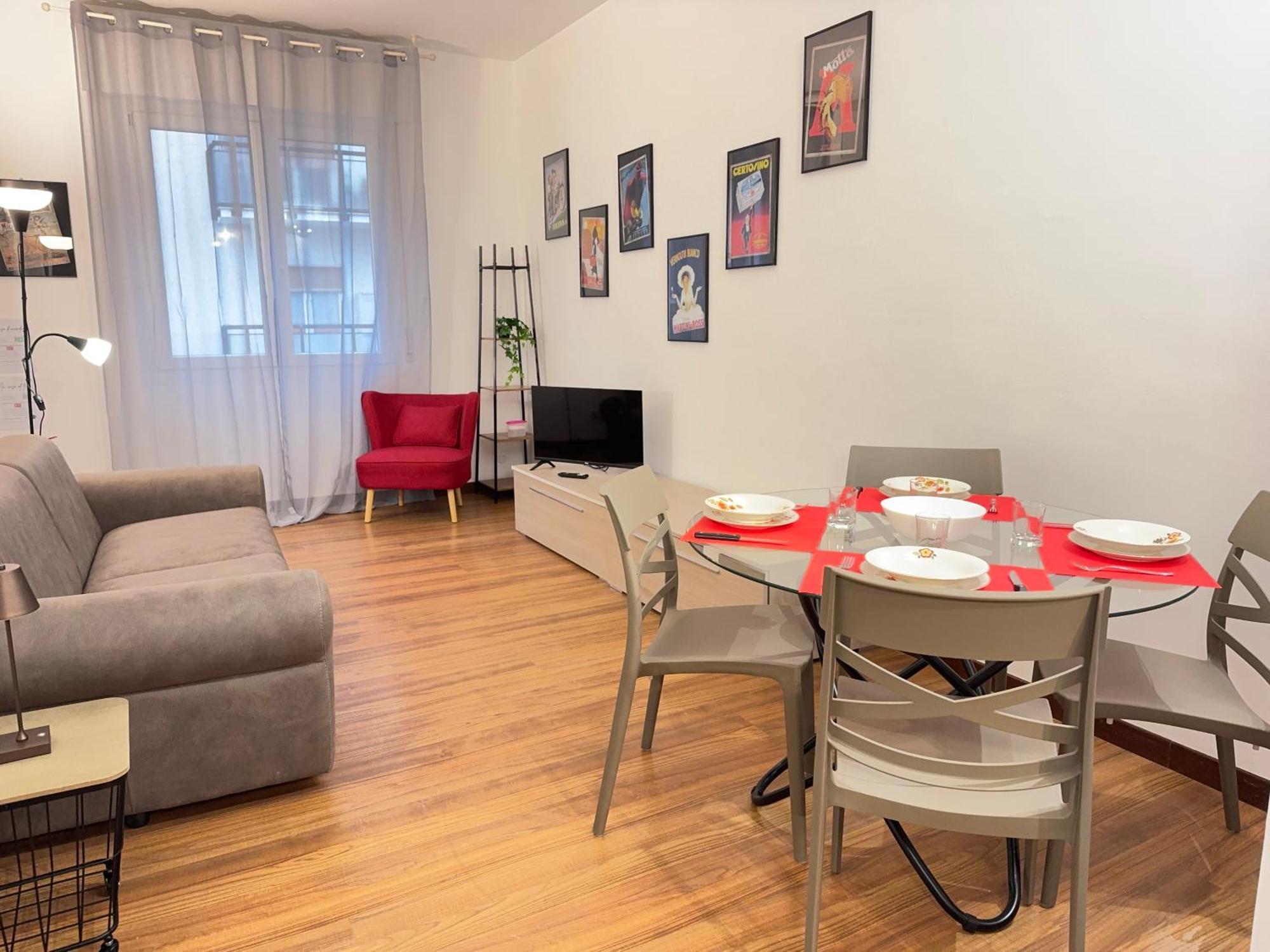 10' Linate Airport, Perfect For Visiting Apartment