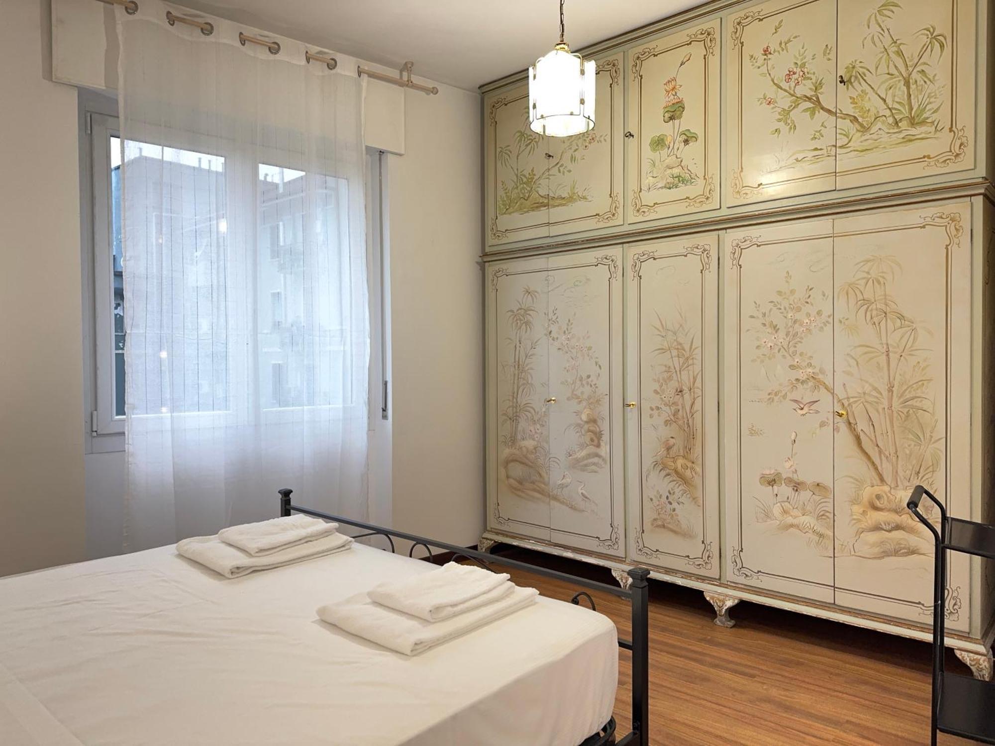 10' Linate Airport, Perfect For Visiting Apartment Milan