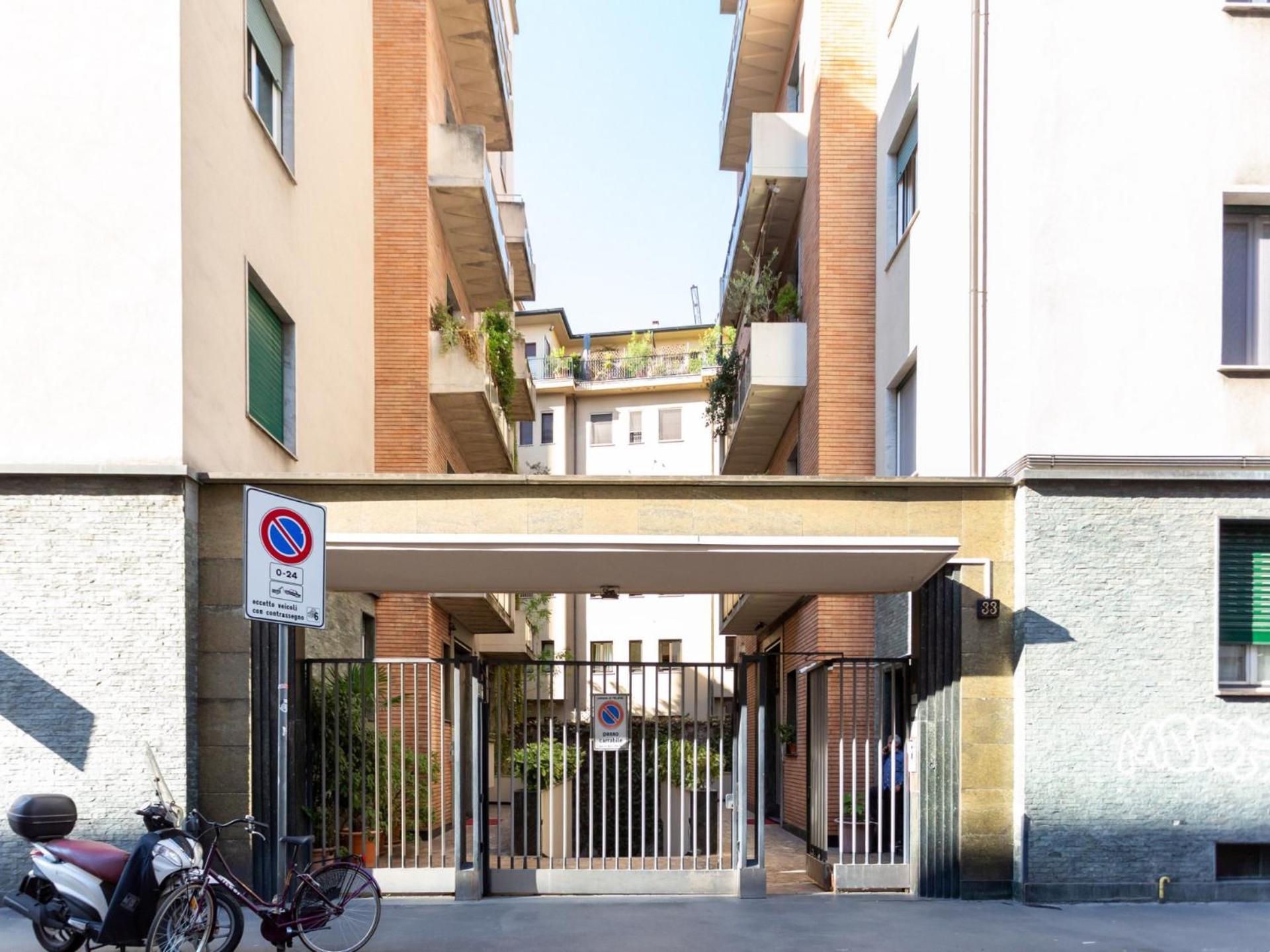 The Rent - Spacious Two-bedroom In Crocetta Apartamento Milão