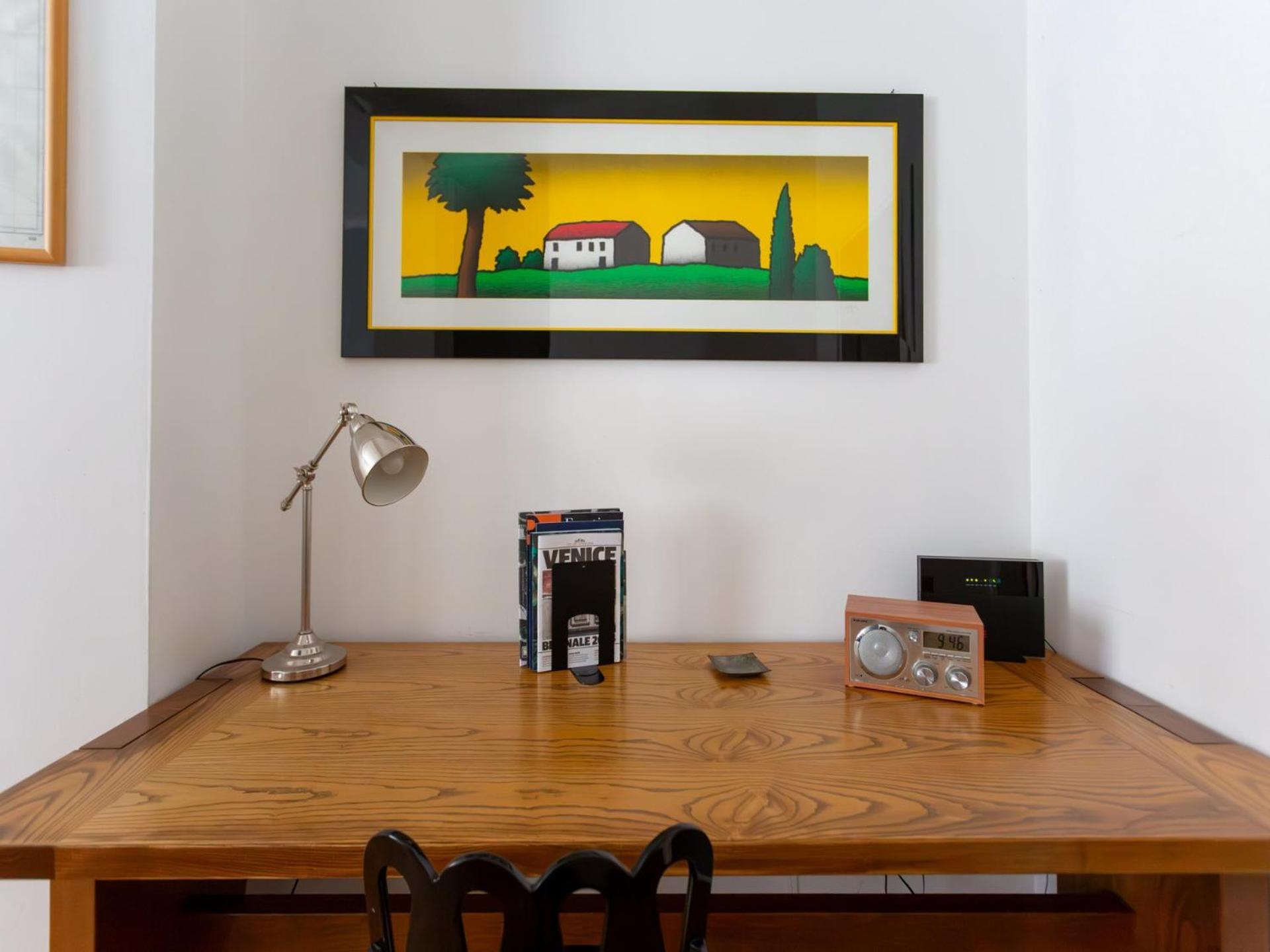 The Rent - Spacious Two-bedroom In Crocetta Milão