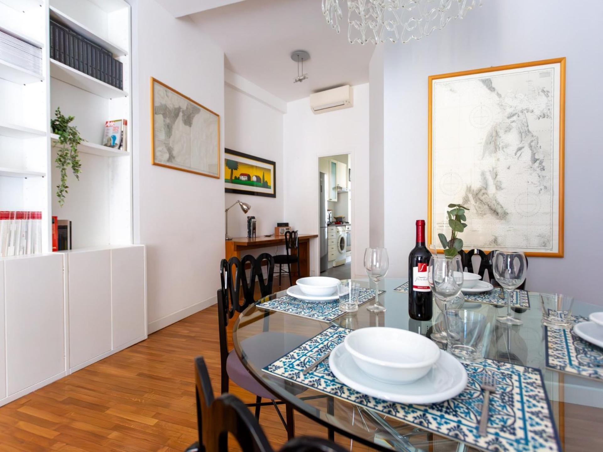 Apartamento The Rent - Spacious Two-bedroom In Crocetta Milão