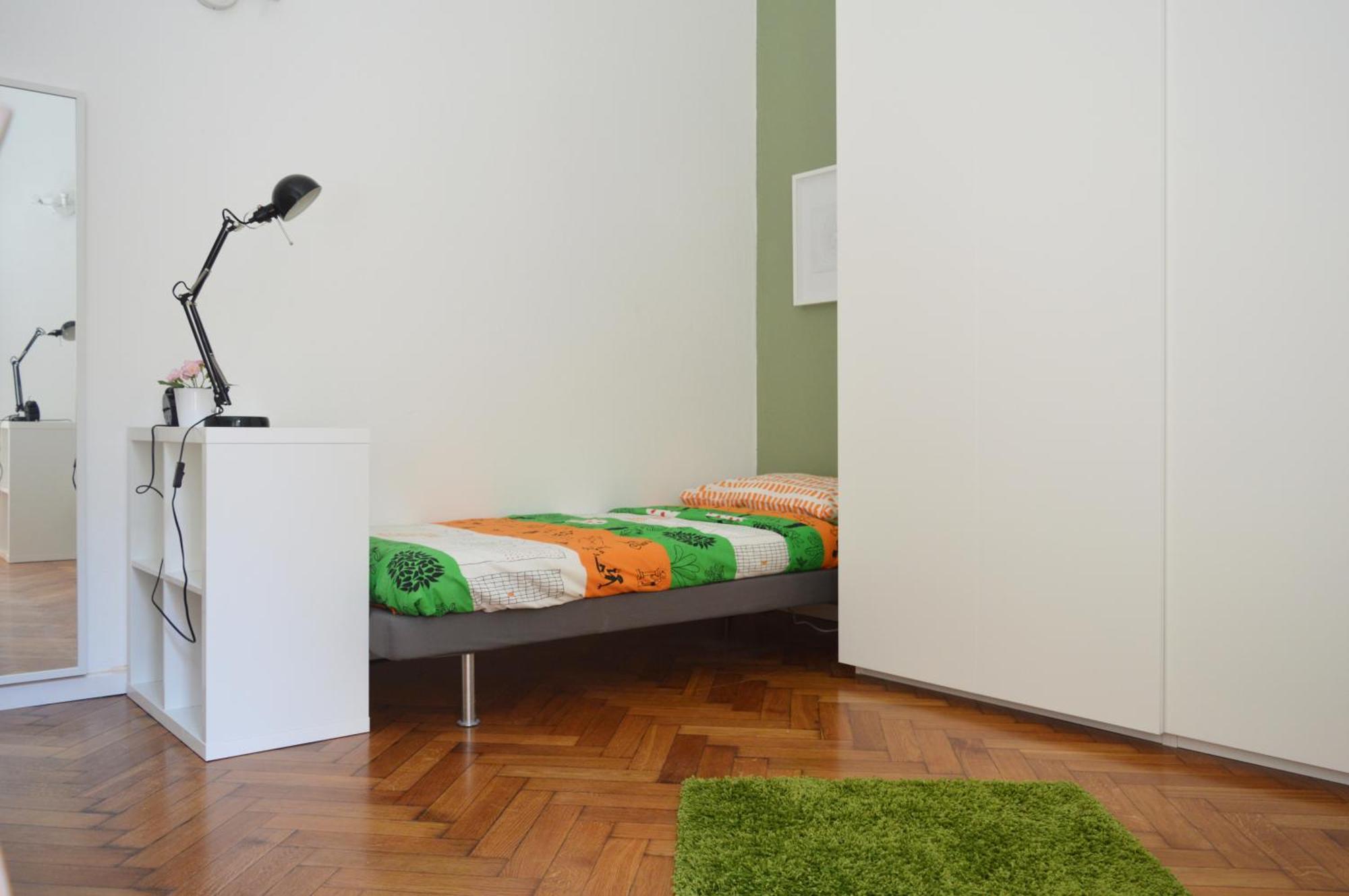 Chic Joivy Flats In The Centre Milan