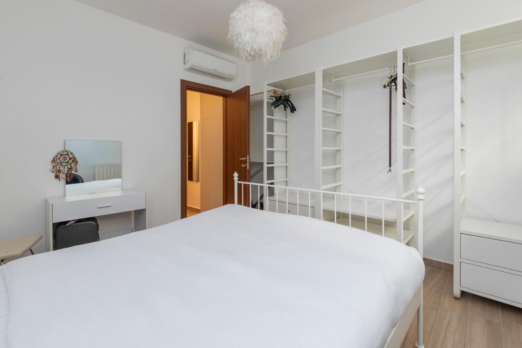Apartamento I Host - Binda 20 *