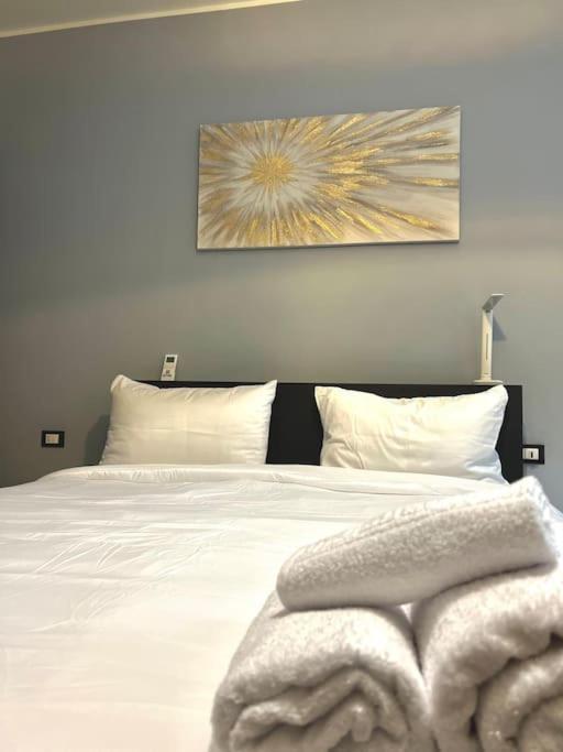 Isola Maciachini - Moderno Trilocale Con Balcone 10 Min Da Stazione Apartment *