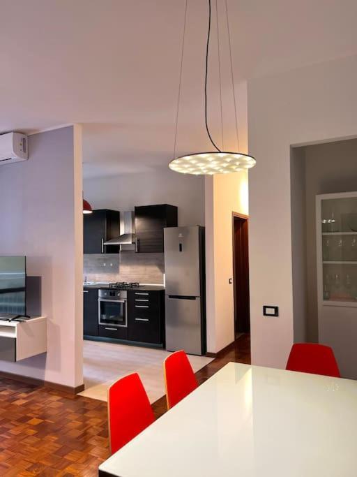 Isola Maciachini - Moderno Trilocale Con Balcone 10 Min Da Stazione Apartment Milan