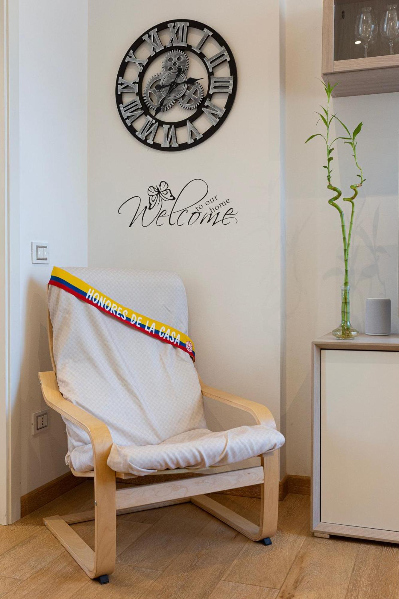 Flat 50m Station! Apartment Milan