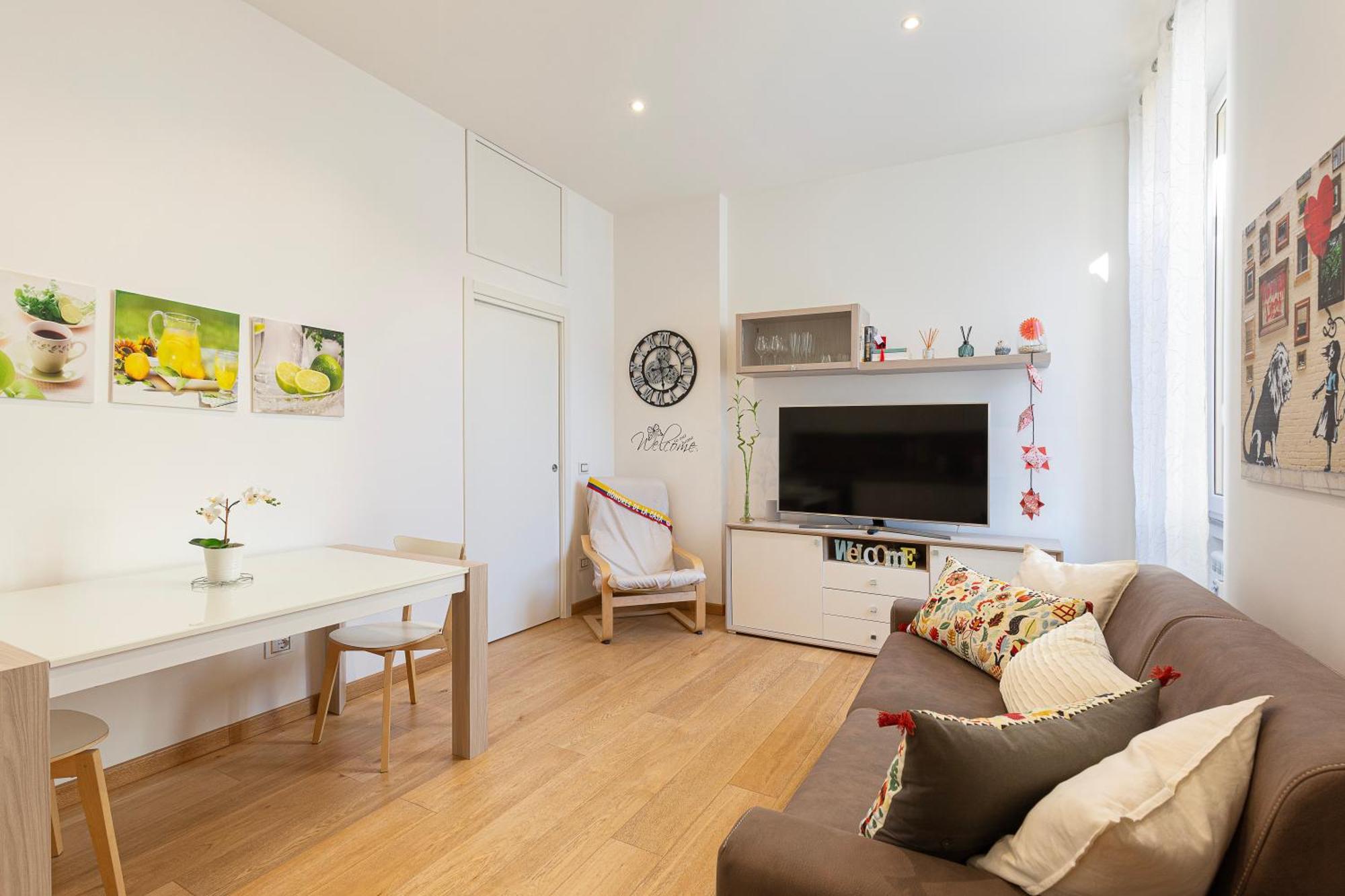 Flat 50m Station! * Milan