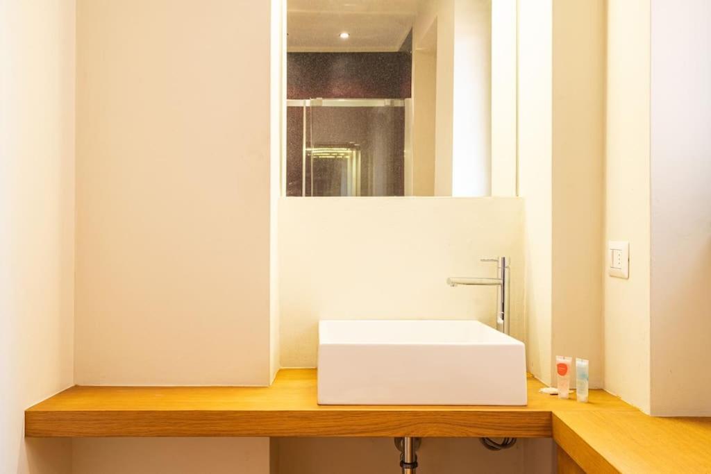 Elegante Trilocale Nel Cuore Di Brera - Mirable Pm Apartment Milan