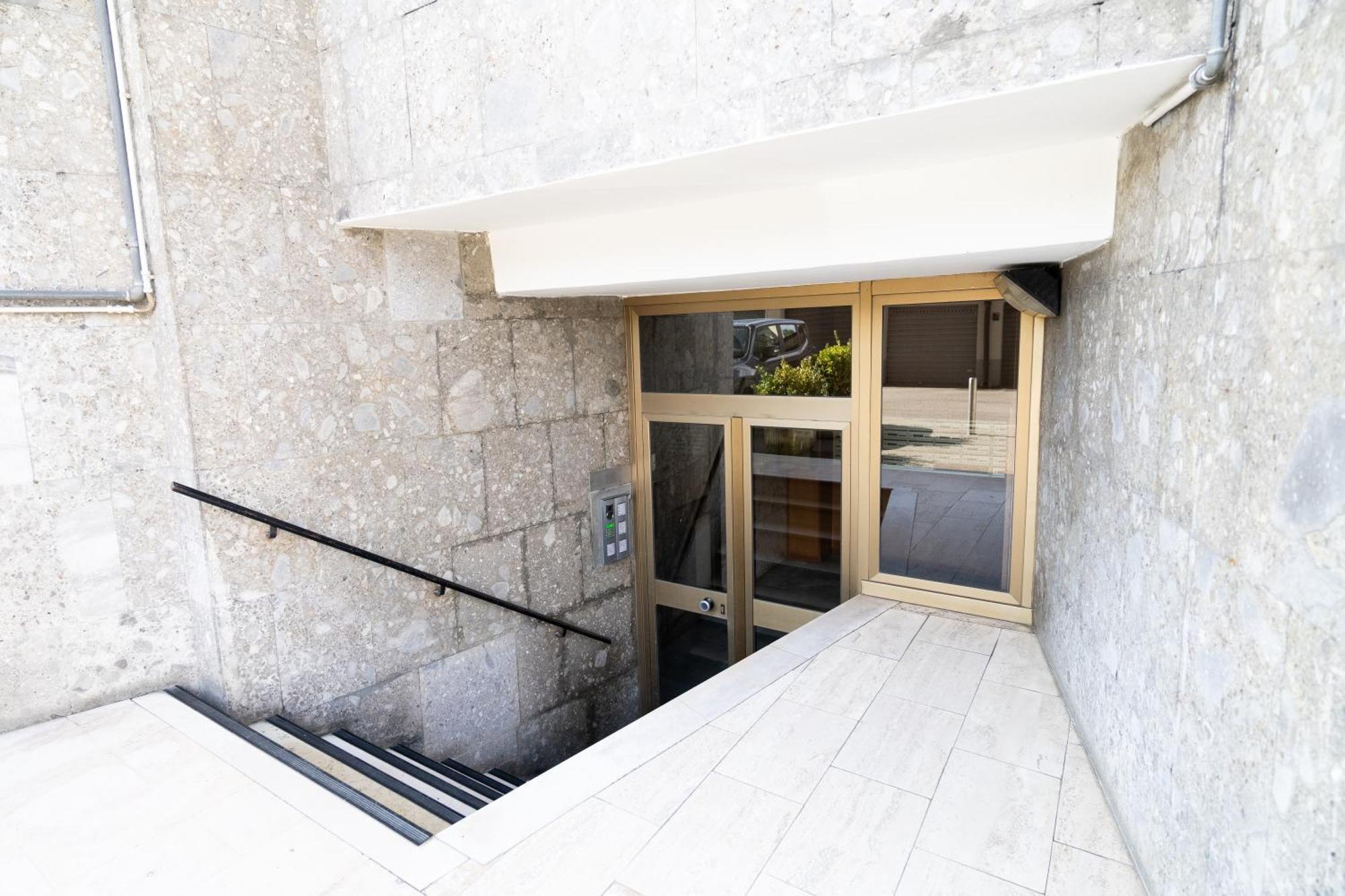 Arte & Fantasia - 15 Min Citycenter - Apartamento *