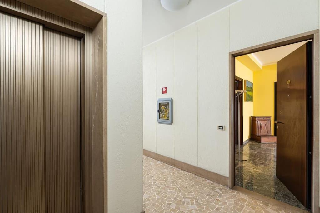 Fantastic Two Bedroom Zara 5th Fl- Mirable Pm Apartment Milan