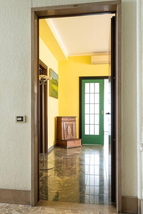 Apartment Fantastic Two Bedroom Zara 5th Fl- Mirable Pm