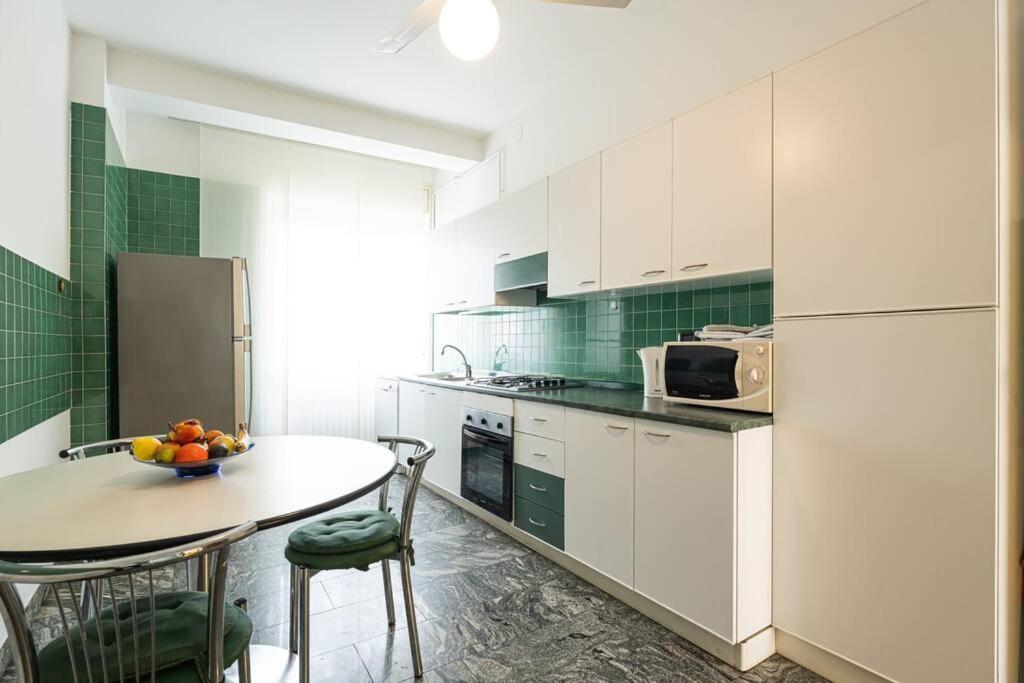 Fantastic Two Bedroom Zara 5th Fl- Mirable Pm Apartment *