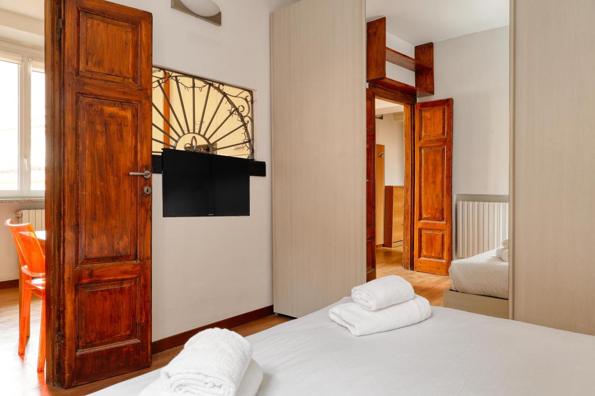 Apartment Joivy Welcoming 1br Flat In Porta Garibaldi Milan