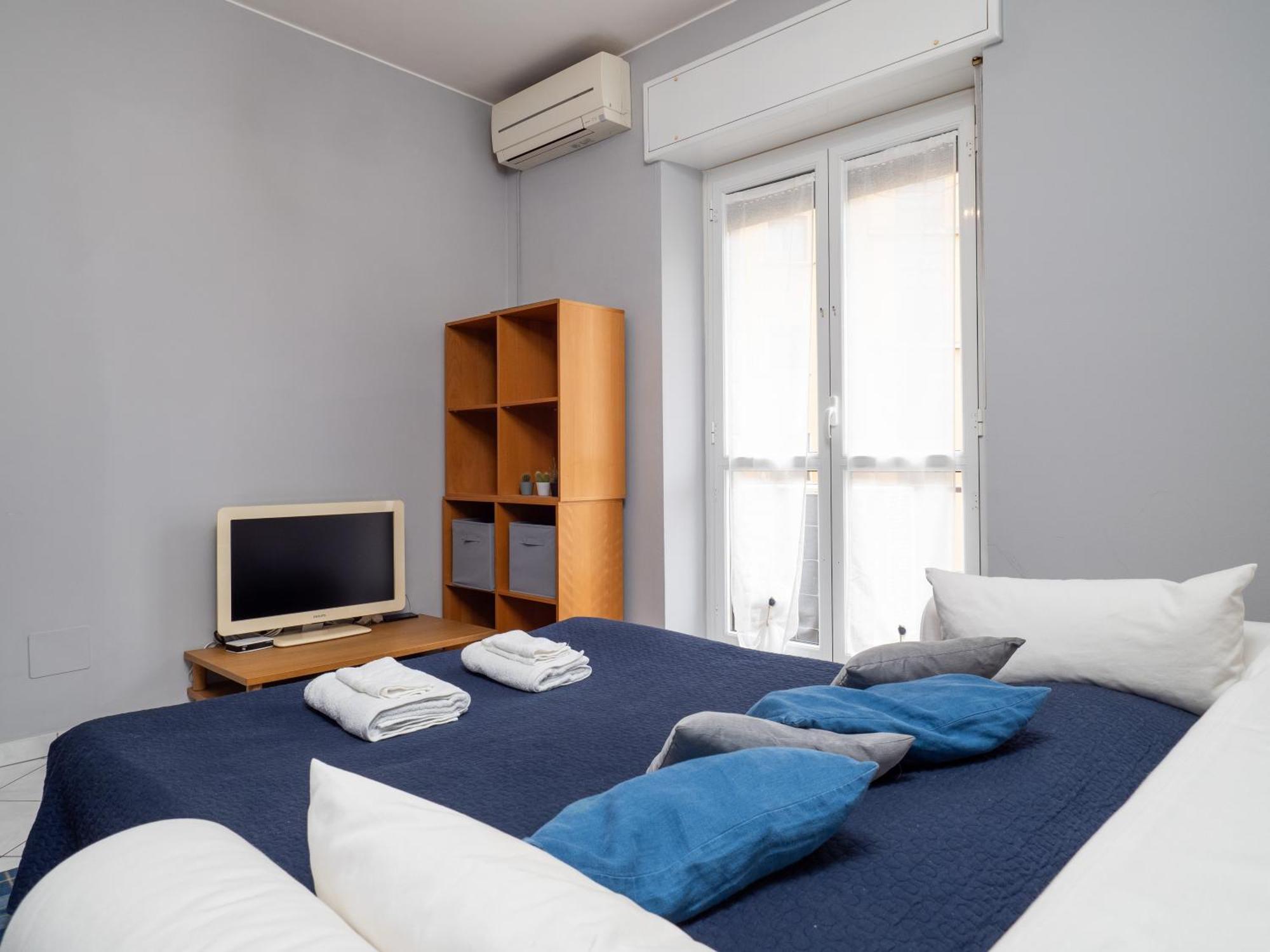 Cozy In Design District Apartment *