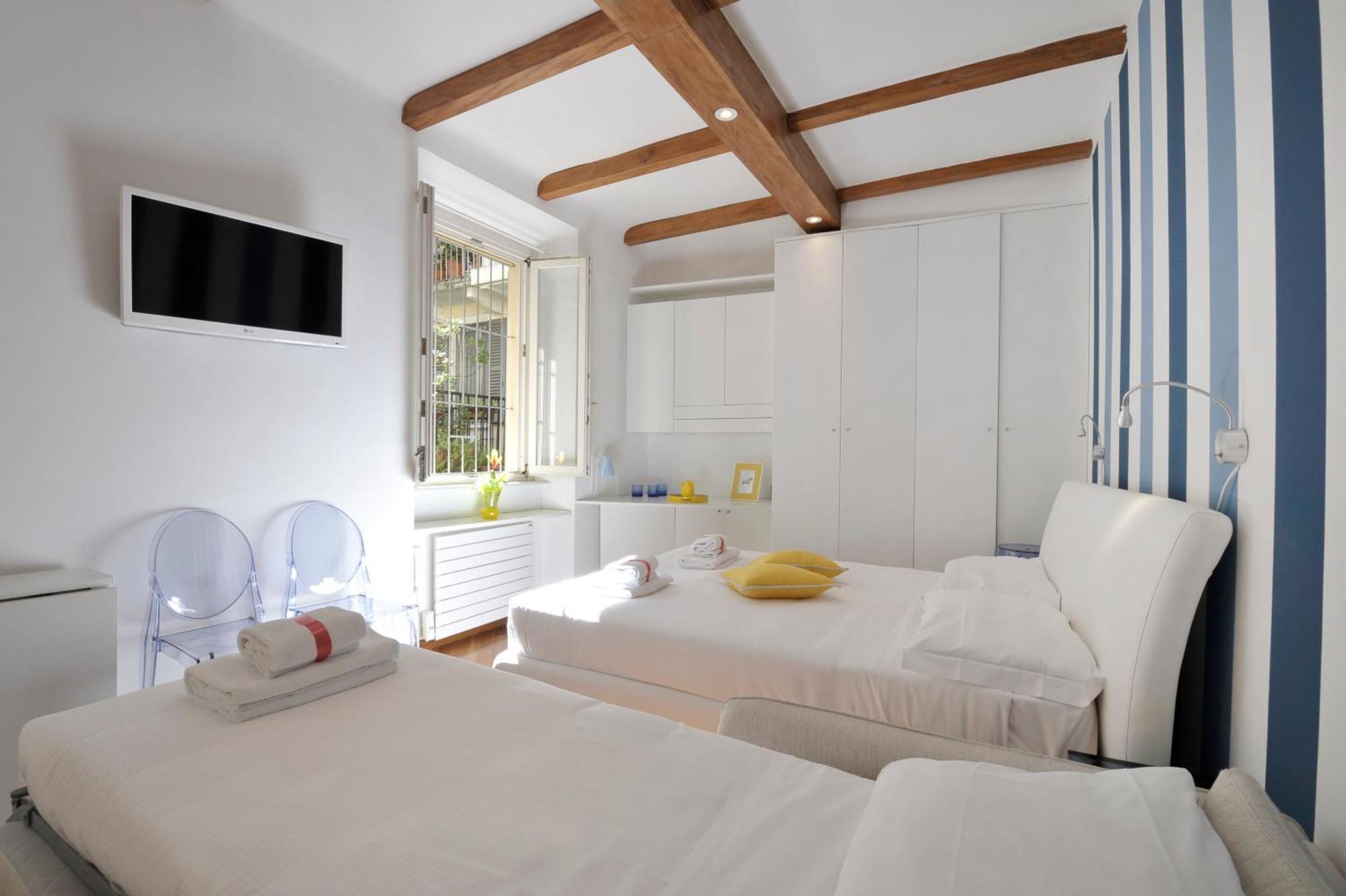 Montenapoleone Central - Best Location Possible Milan