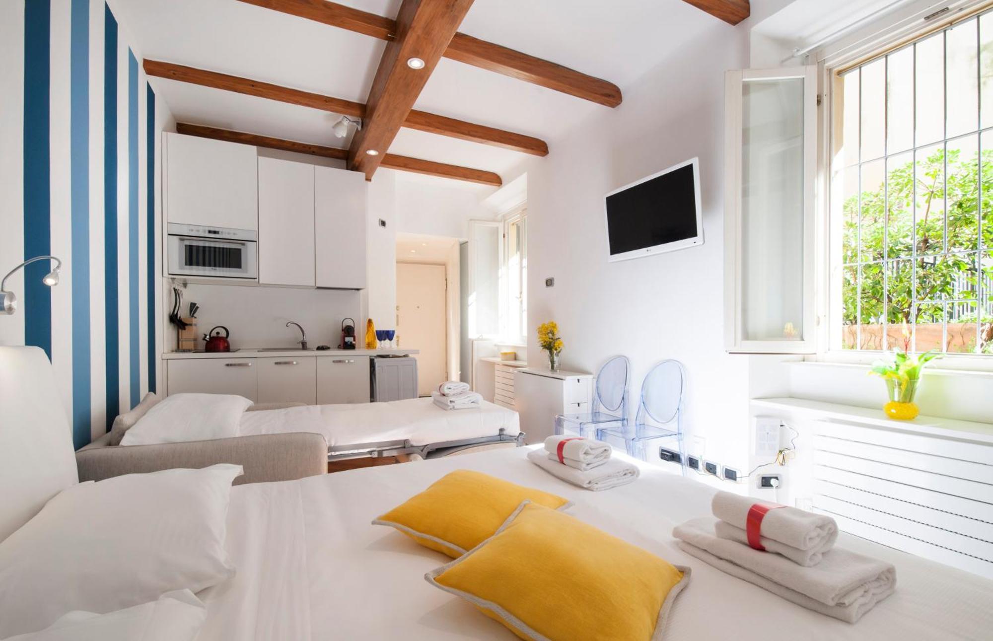 Apartment Montenapoleone Central - Best Location Possible *