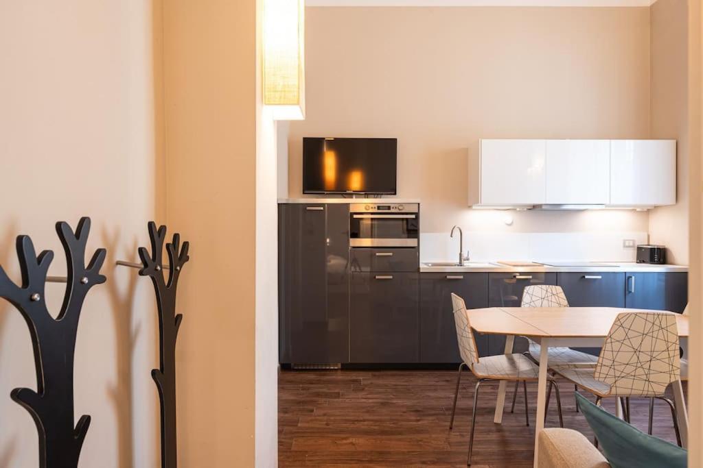 Crocetta Turandot One Bed 1st Floor - Mirable Pm Apartment *