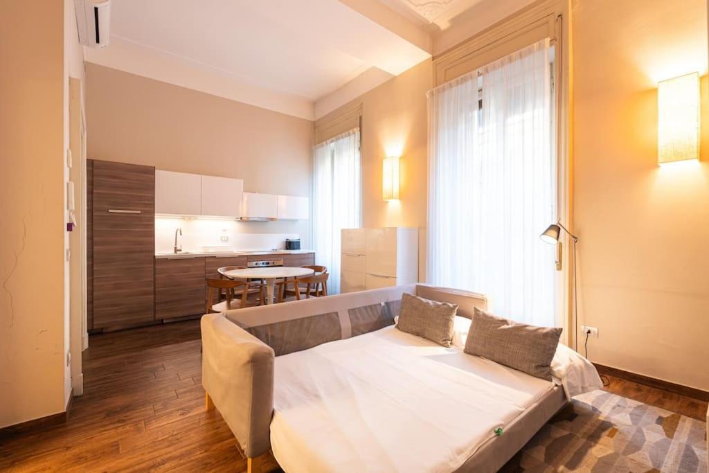 Crocetta Traviata Bilocale I Piano - Mirable Pm Apartment