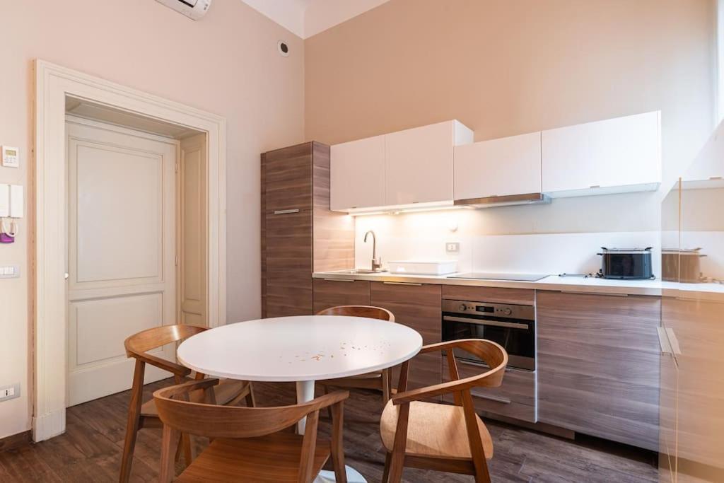 Crocetta Traviata Bilocale I Piano - Mirable Pm Apartment