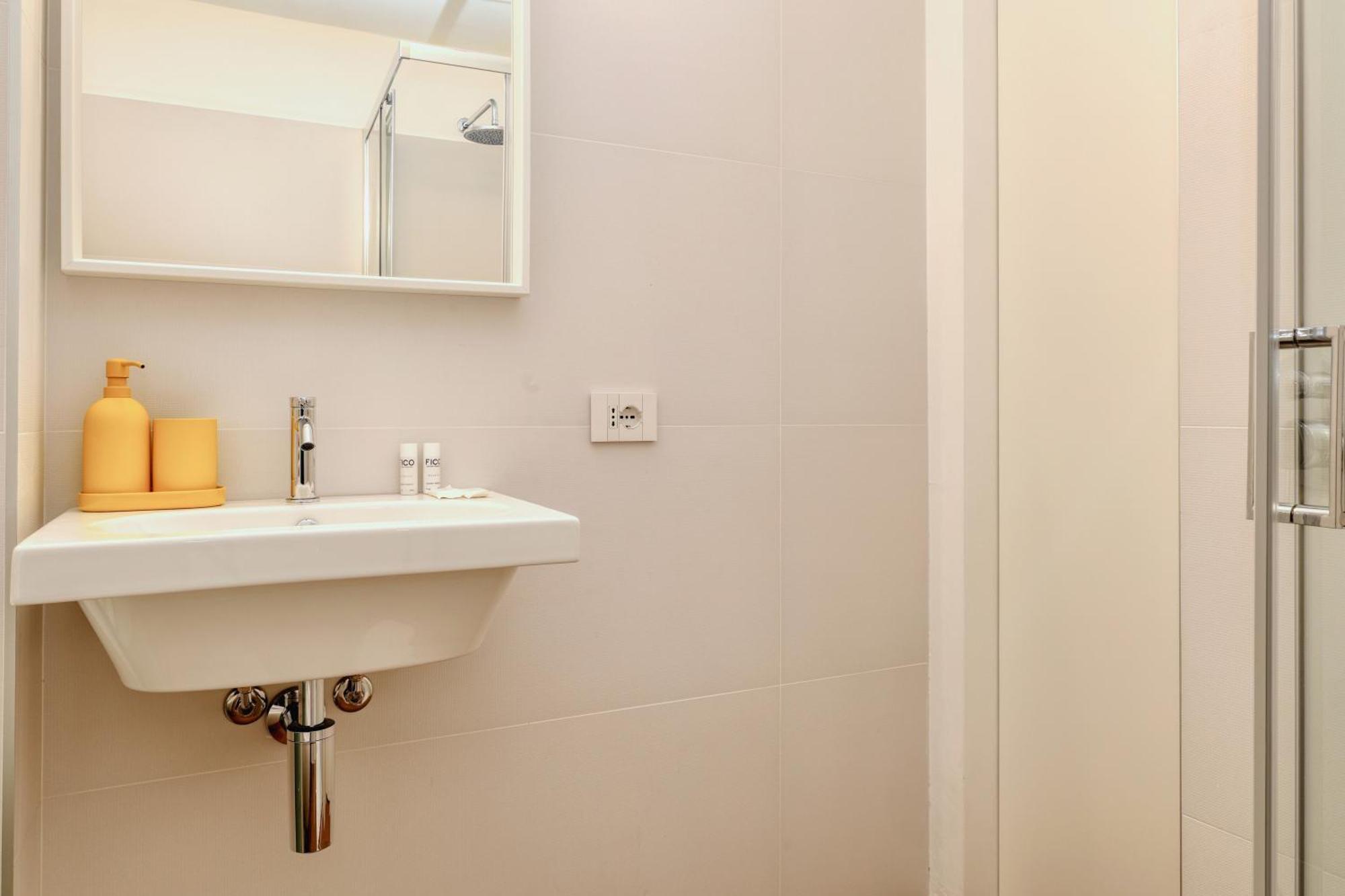 Apartment Joivy Stylish Near Pinacoteca Brera
