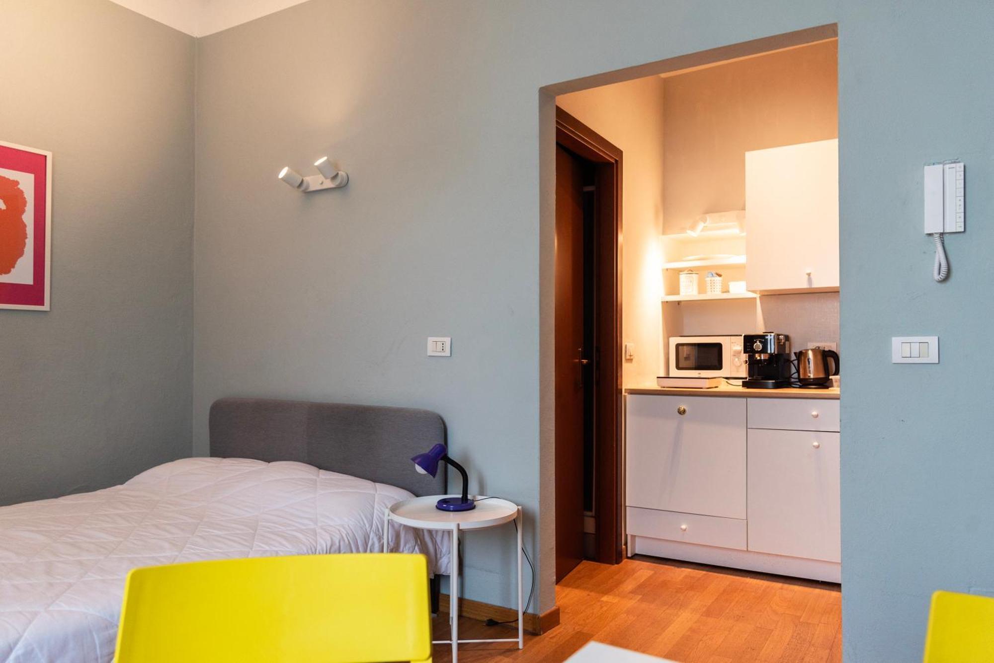 Apartment Youhosty -varesina 130 Milan