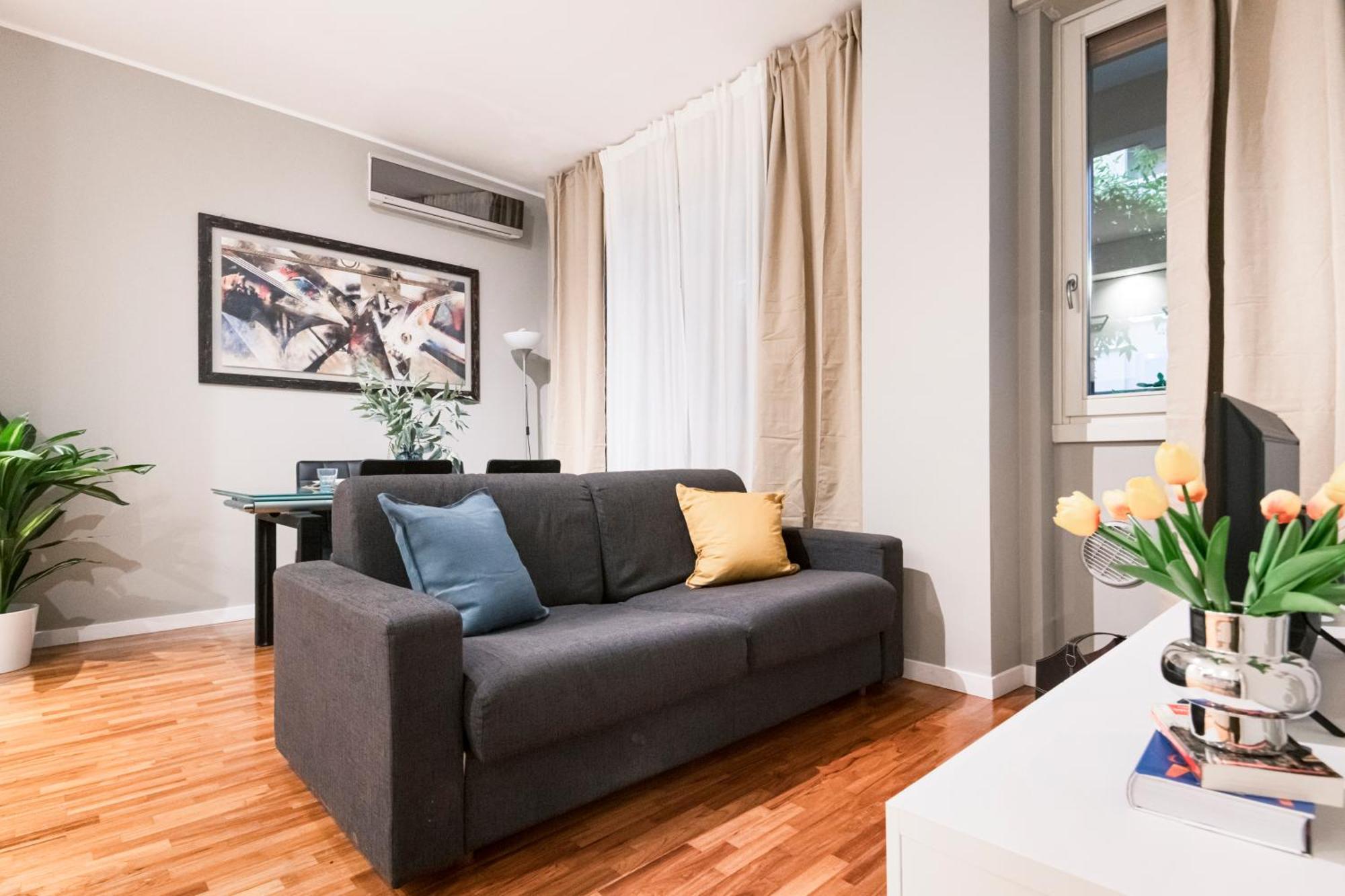 Brilliant Flat In Pta Venezia By Easylife * Milano