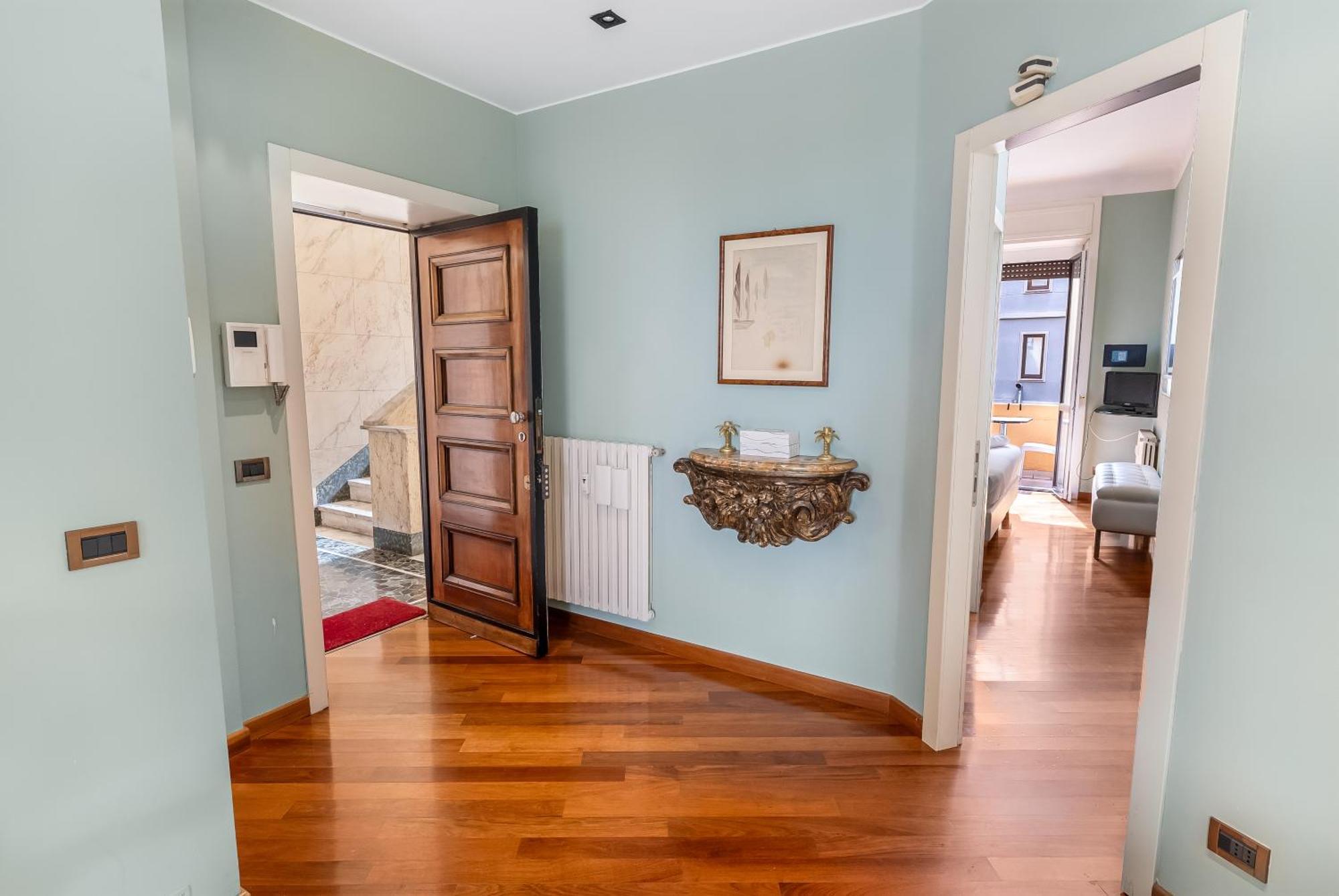Apartment Tra Via Brera E Via Spiga, Deluxe Milan