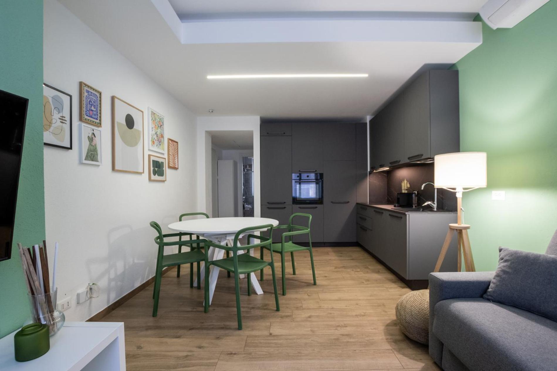 Gorki 11 - Modern Escape Apartment *