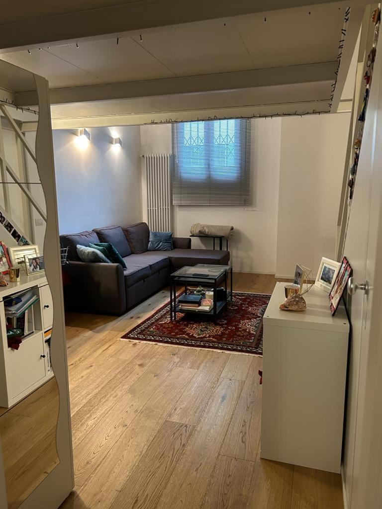Cozy Near Bocconi Milão