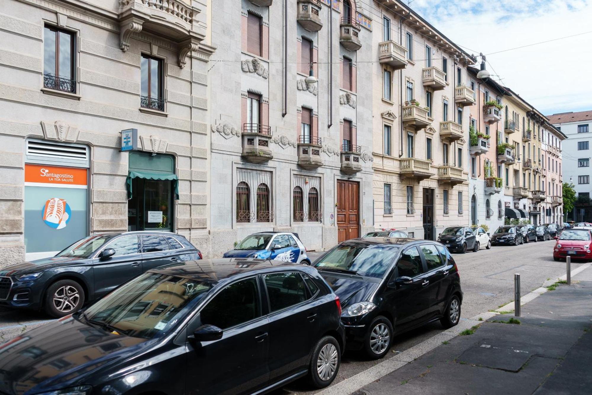 Casa Milu - Dimora Storia In Piazzale Susa Holiday home *