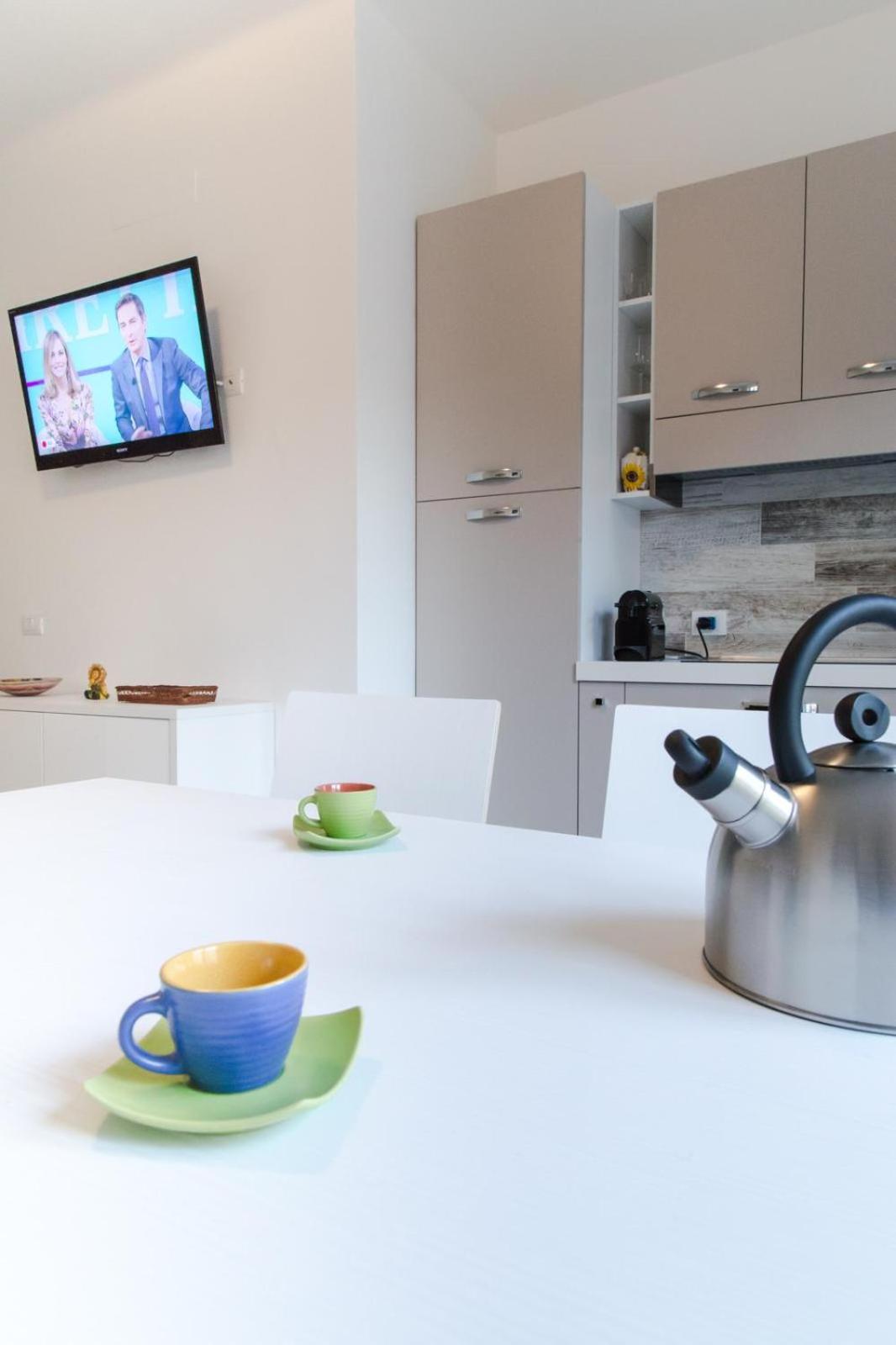Mi Suzzani Apartment