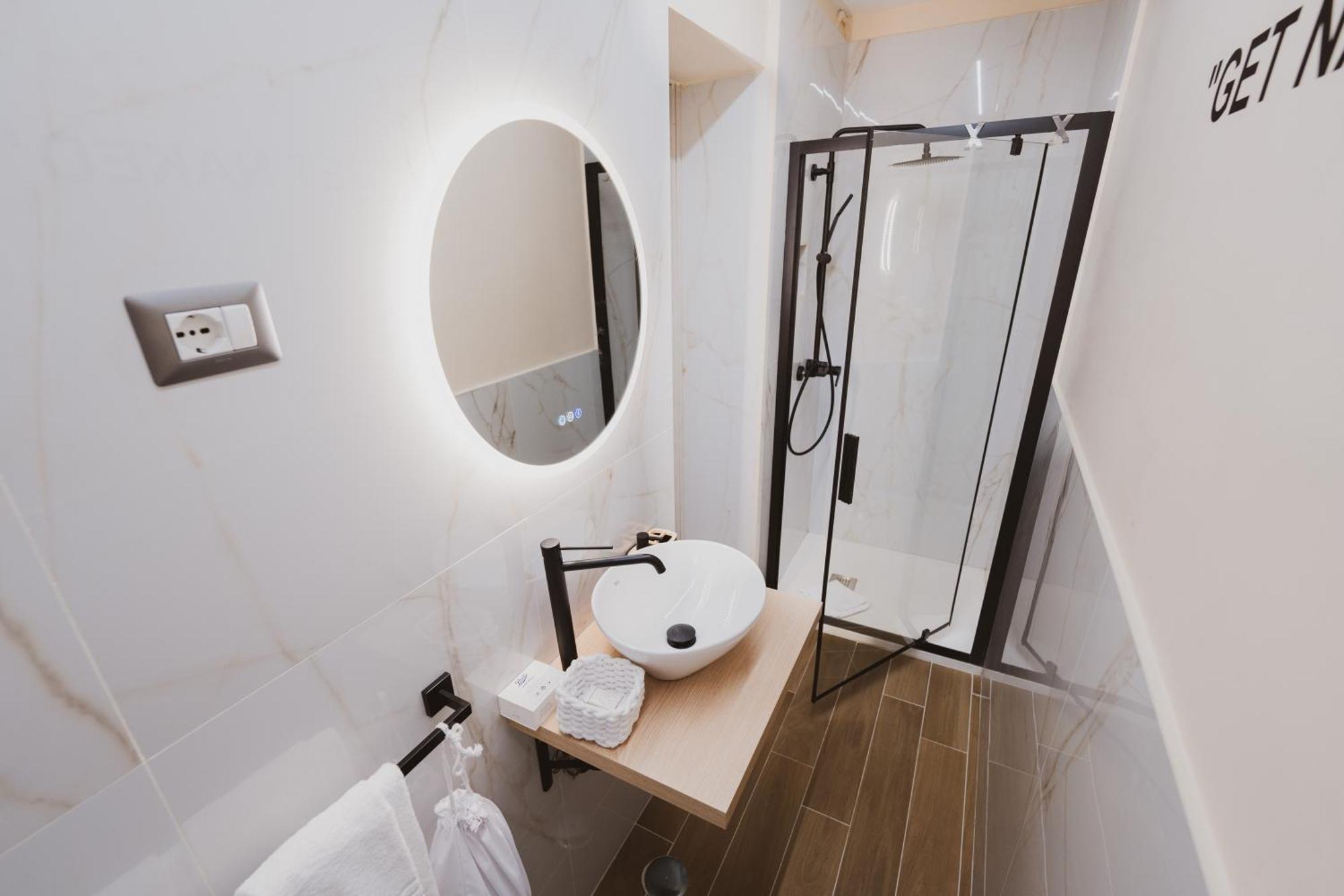 Nuova Luxury Ii * Milão