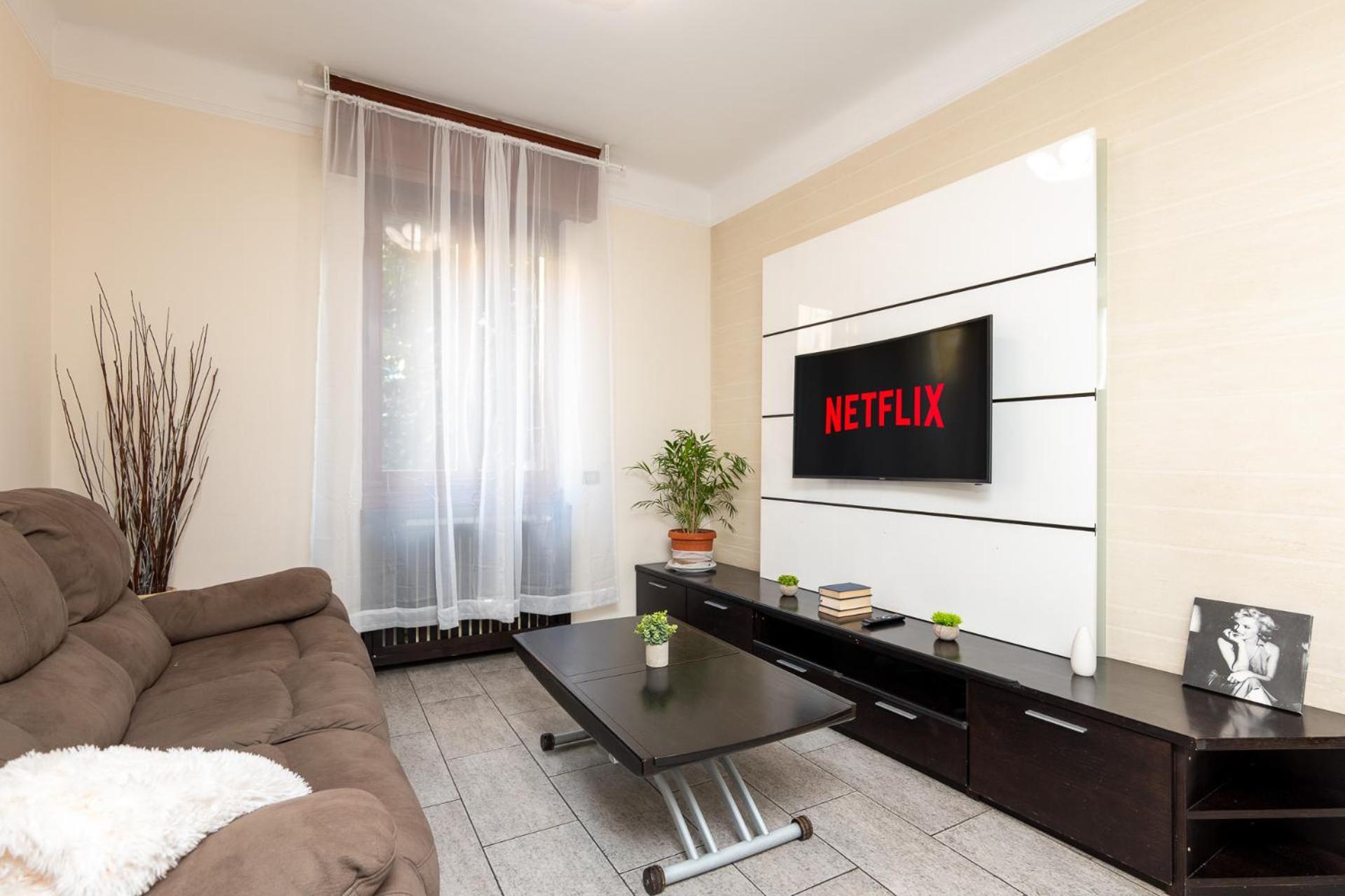 Apartment Design In Station Milan