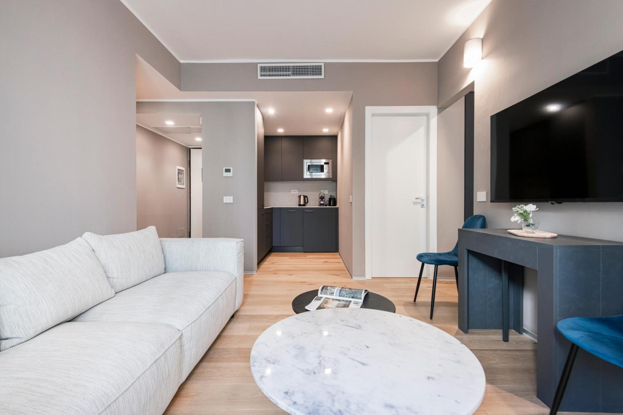 Easylife - Modern With Garden Apartment Milan