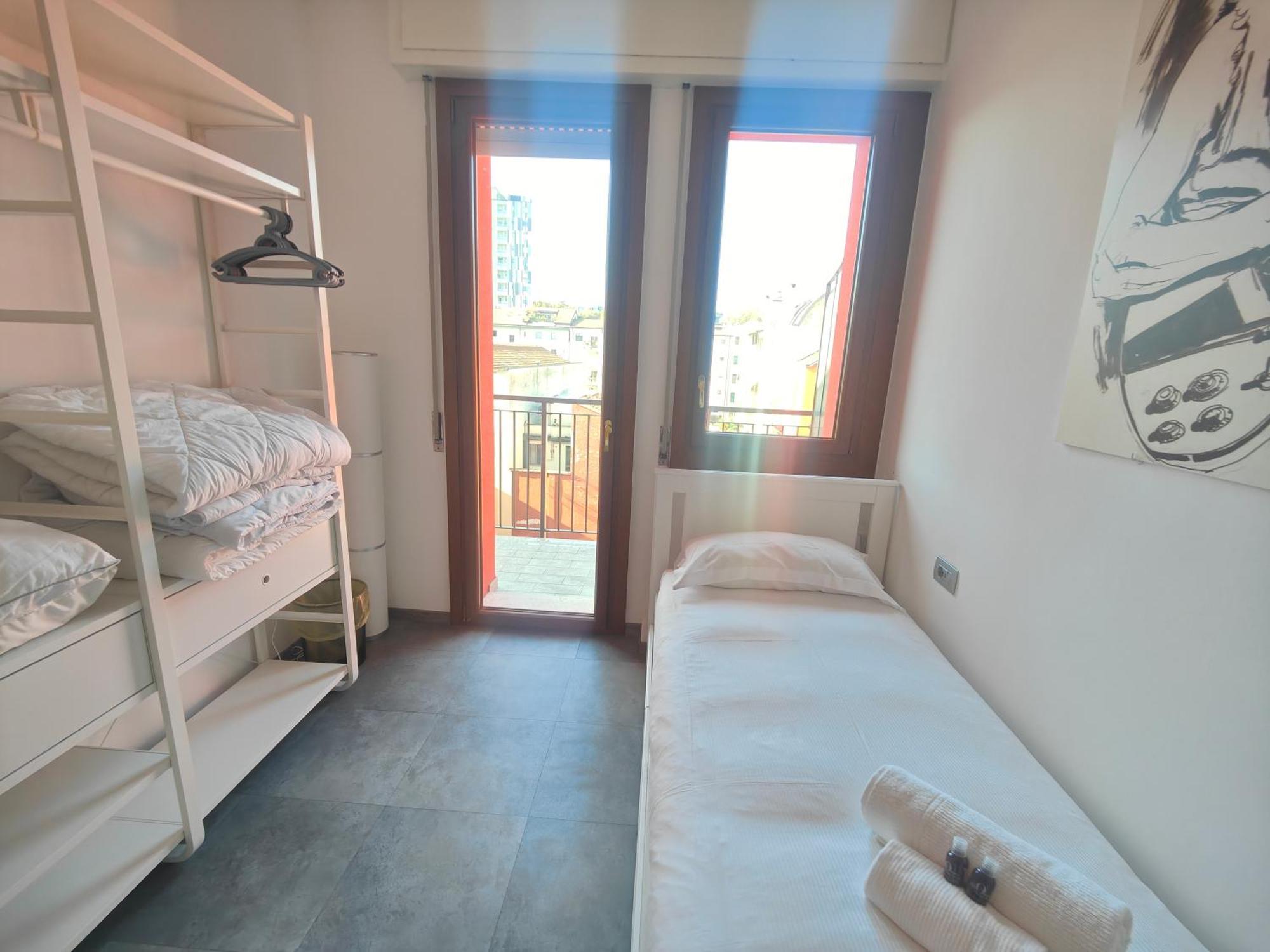 Apartment Porta Romana - Lattuada 2 Broom Next To Metro