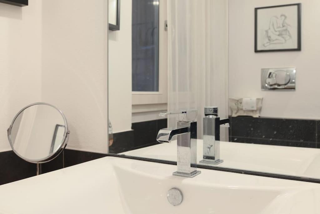 Apartment And Chic Near Fiera *