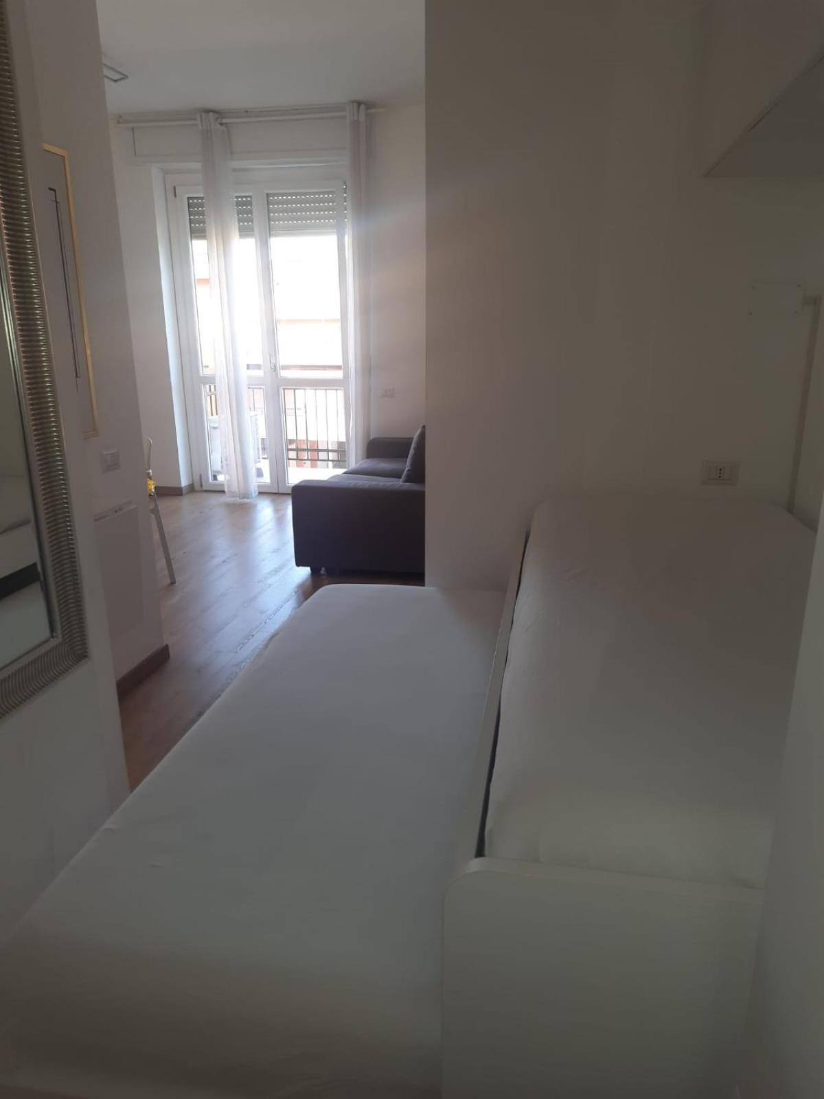 Modern House Dergano A 150 Metri Metro Appartamento