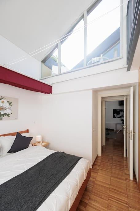 Urban House - Bright House Navigli Center Milan