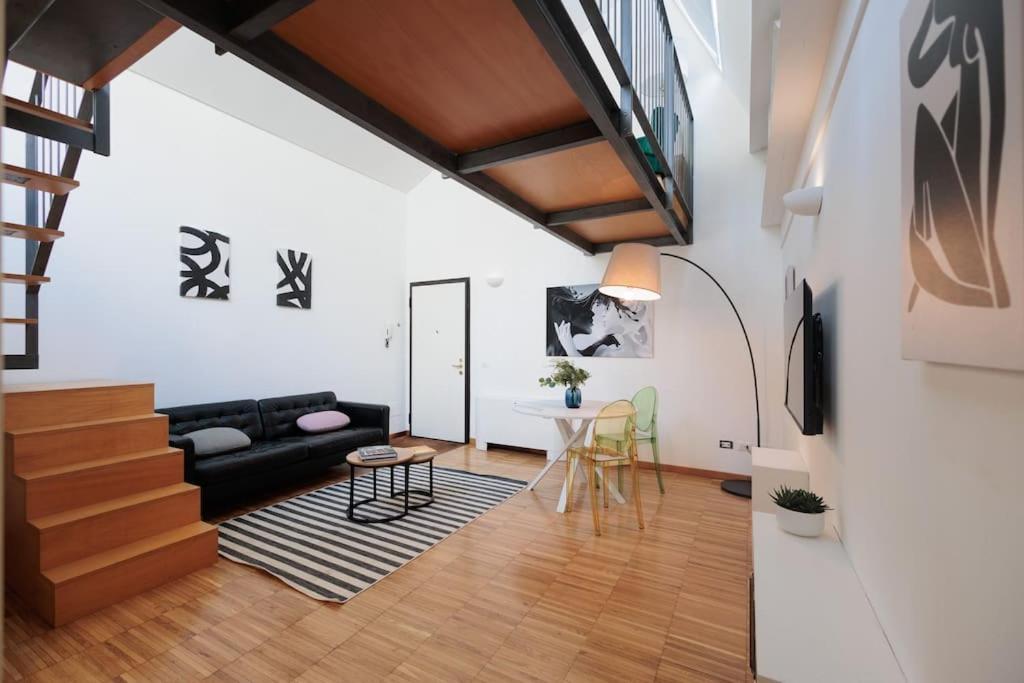 Urban House - Bright House Navigli Center Apartment Milan